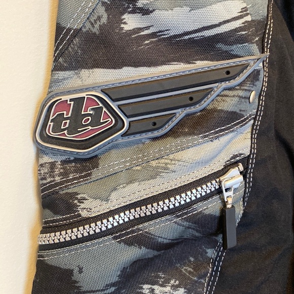 BMX Bike Shorts - Picture 3 of 7